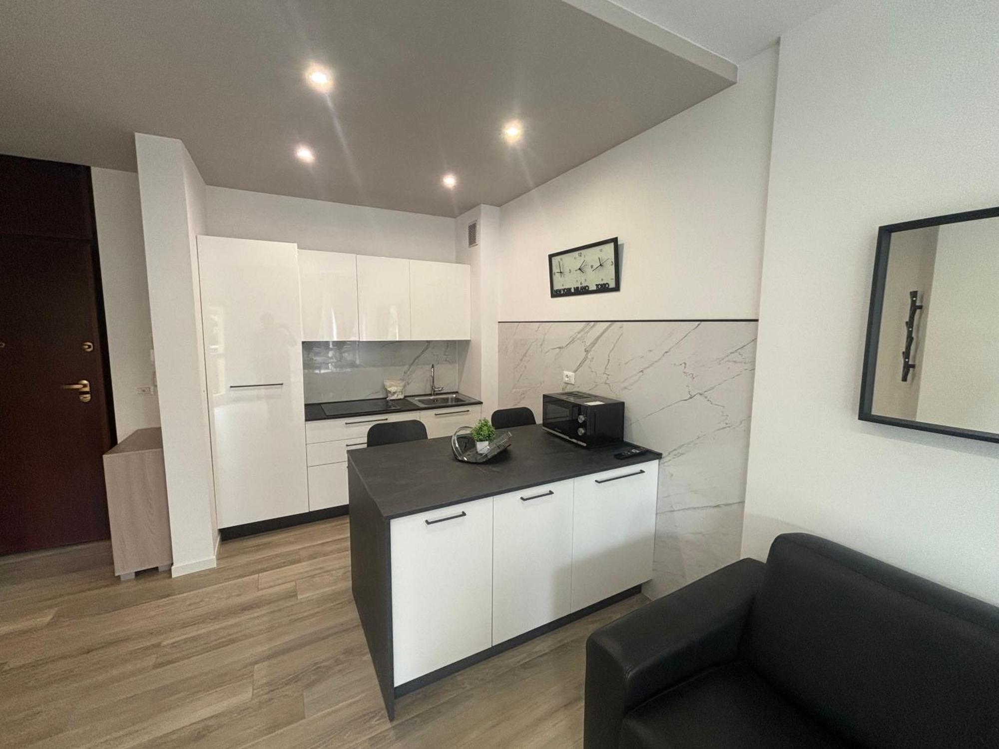 Ba - Arco 5 - Premium - Apartment Линяно Сабиадоро Екстериор снимка