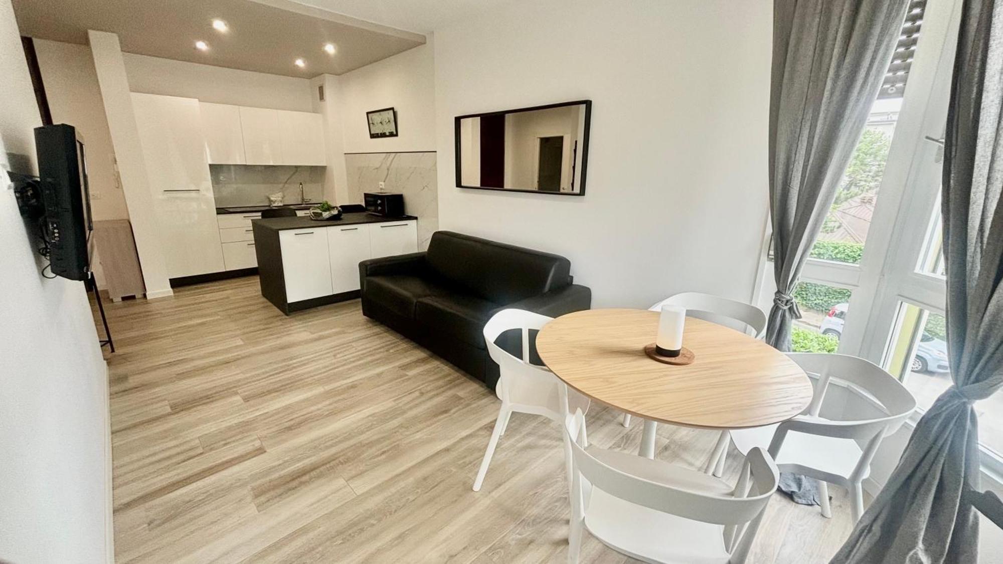 Ba - Arco 5 - Premium - Apartment Линяно Сабиадоро Екстериор снимка